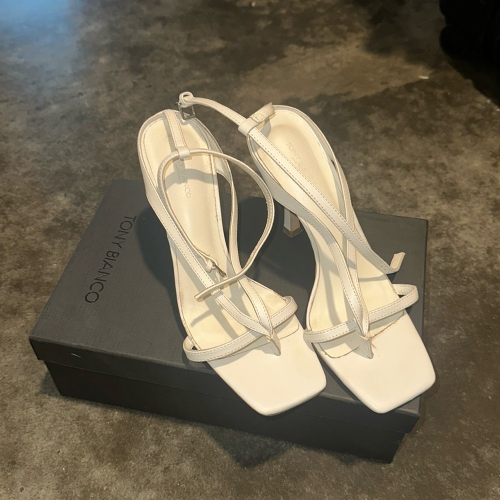 Tony Bianco heels size 7.5